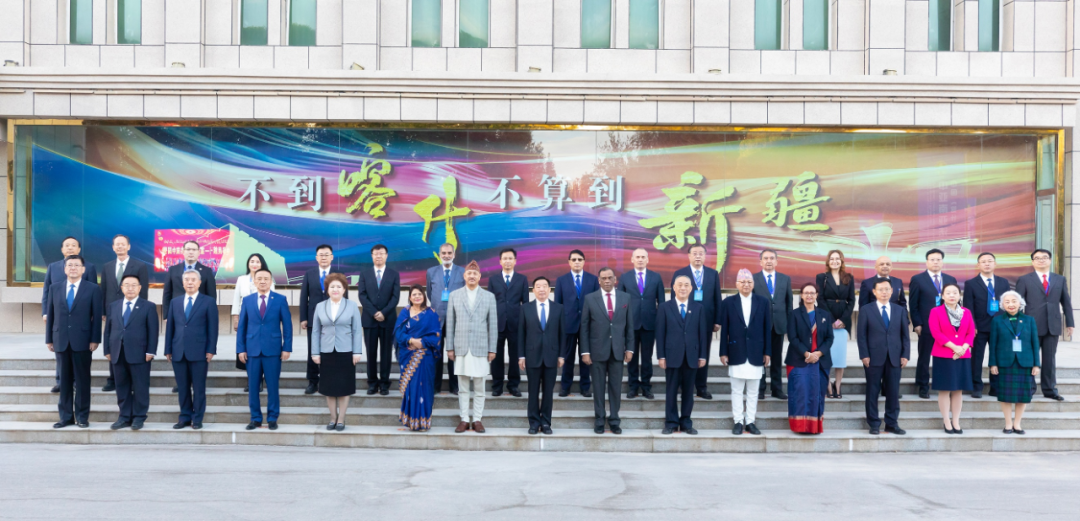 中國(guó)（喀什）—中亞南亞法治論壇在新疆喀什舉行 王晨出席并致辭